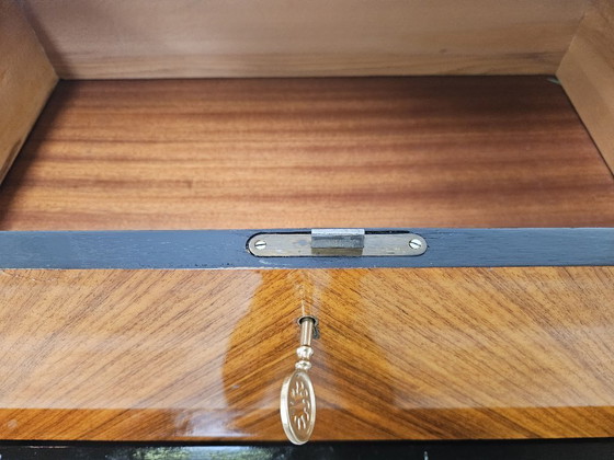 Image 1 of Commode en acajou du Mid Century des années 1950 avec miroir