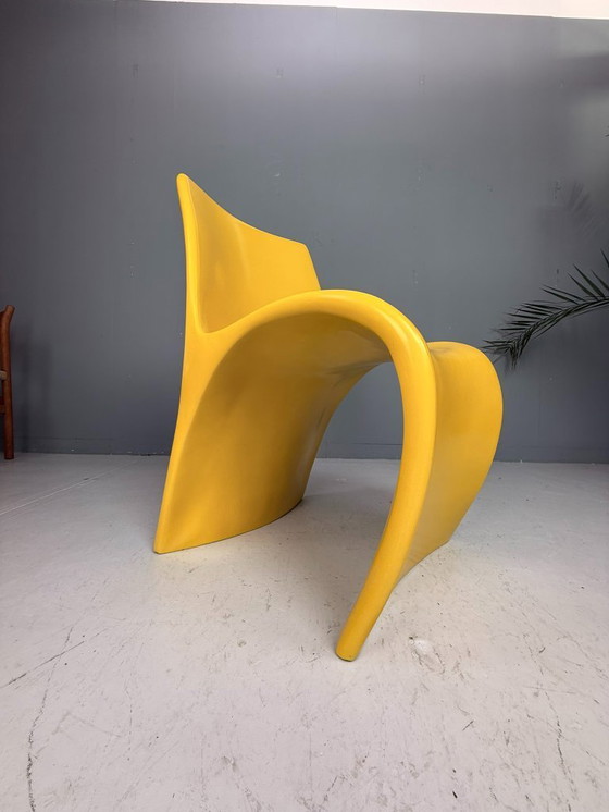 Image 1 of Chaise sculpturale en fibre de verre moulée, Europe, années 1970
