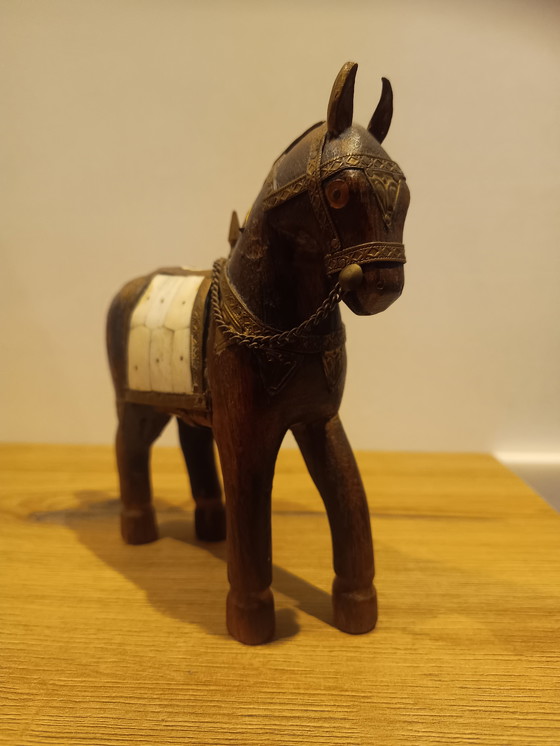 Image 1 of Holzpferd mit Elfenbein und Messing