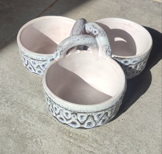 Image 1 of Soporte para servir trípode de cerámica Jean Austruy, años 50/60