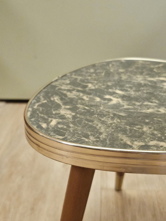Image 1 of Table d'appoint vintage en marbre