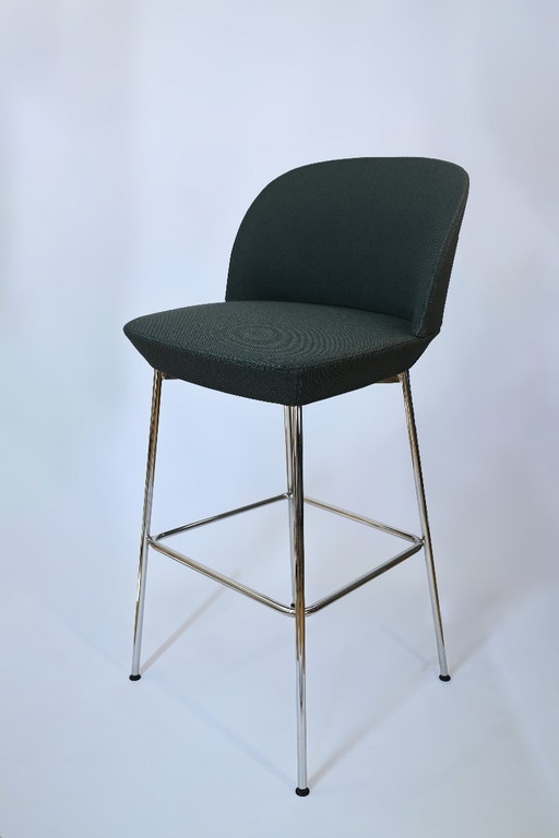 MAUTO OSLO BARSTOELEN 2-delige set Conditie: Zeer goed (showroommodel)