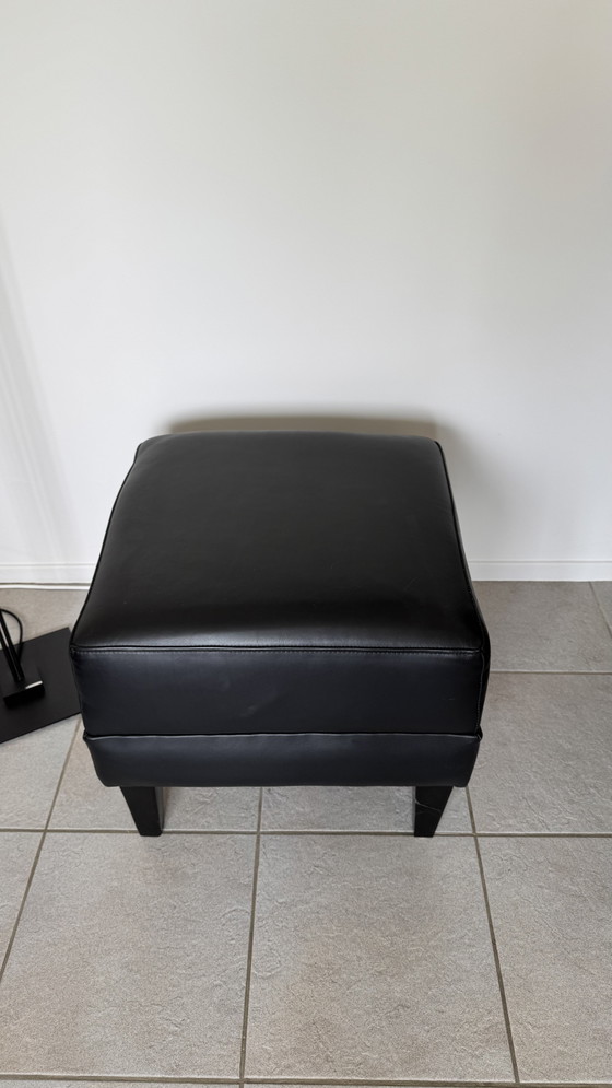 Vidato Alvera Armchair – Leather, Wood (photo 3 of 5)
