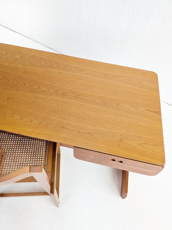 Image 1 of Escritorio y sillón a juego de mediados de siglo, diseñados por Derk Jan De Vries en la década de 1970.