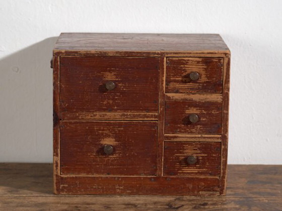 Piccola Cassettiera Giapponese in Cedro (Ko-Dansu), Periodo Taishō–Showa, c. 1920–1945 – Cassettiere (photo 27 of 40)