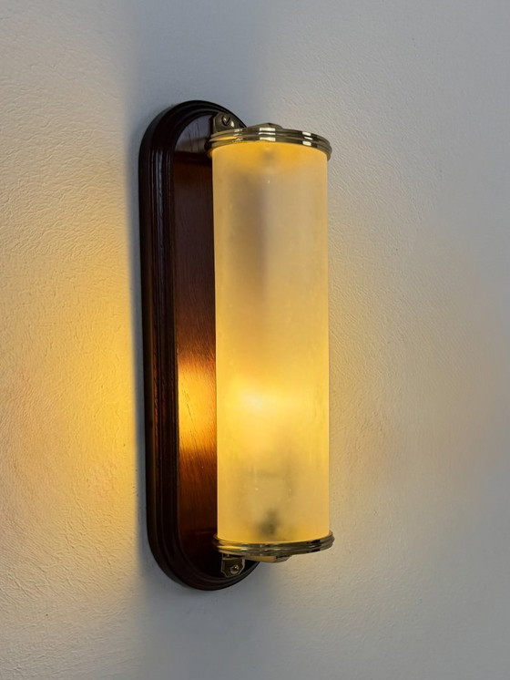 Image 1 of Vintage wandlamp van hout, glas en messing, Frankrijk, 1980