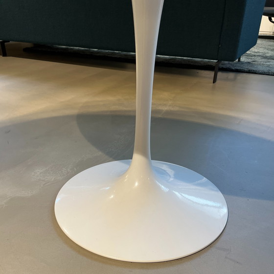 Image 1 of Knoll International Saarinen dining table - Ø120