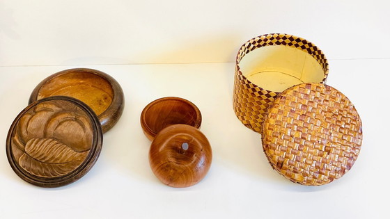 Image 1 of 3 boites bois et paille vintage