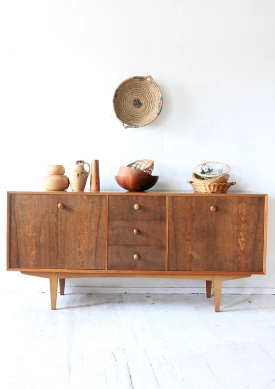 Credenza MCM restaurata anni '60, elegante venatura del legno, stile moderno danese – Credenze (photo 6 of 7)