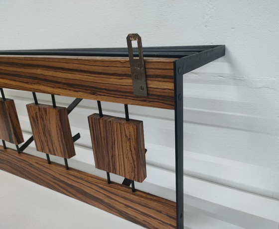 Image 1 of Raro perchero de diseño de palisandro de mediados de siglo