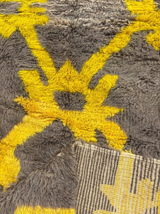 Moderner marokkanischer Mrirt-Teppich 200 x 300 cm, gelber geometrischer Wollteppich, handgeknüpfter (photo 10 of 10)