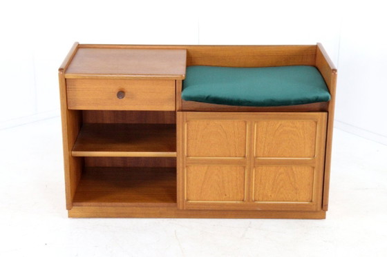 Image 1 of Parker Knoll gossip bench telefoonbankje halkastje