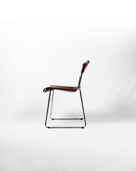 Image 1 of 4x vintage modernistische Italiaanse buisvormige chromen en leren stoelen, jaren 70