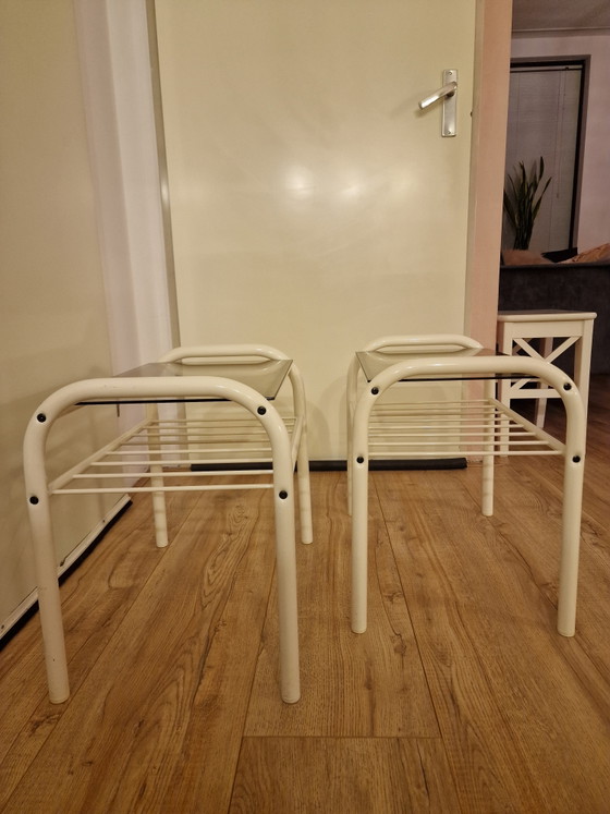 Image 1 of 2X Vintage Rookglas Buisframe Nachtkastjes