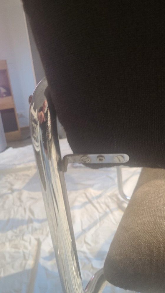 Image 1 of Erich Mendelsohn, Bauhaus chair; Mies van der Rohe, table