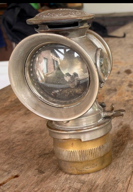 Image 1 of Antiguo Farol Carburo Americano C.M. Hall Lamp Co. "Solar Model S" (1917-1922)- Niquelado y Soporte Original