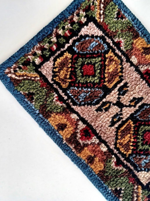 Hand Knotted Wool Smyrna Rug, 39x57
