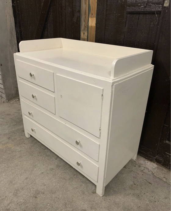 Commode blanche vintage des années 1930 – Handmade, Metal, Wood (photo 3 of 5)