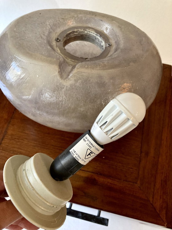 Image 1 of "Pebble" lamp in resin