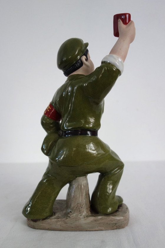 Image 1 of Propaganda statue/figurine from the Chinese Cultural Revolution #13