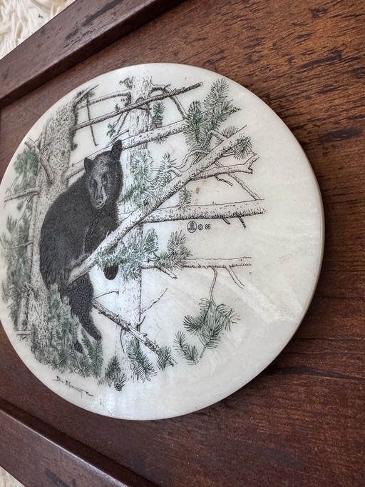 Marble engraving painting of a bear by Don Northcutt