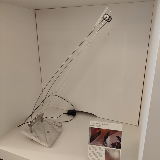 Image 1 of Lampe de table Arcus X330