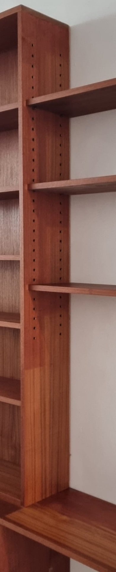 Image 1 of Librería de mediados de siglo