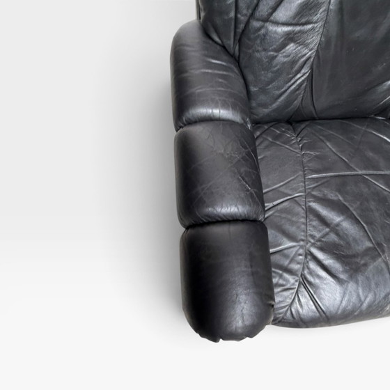 Sofa from the 70s – 3-5 seaters, Leather (photo 4 of 15)