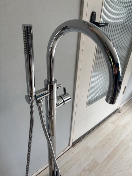 Image 1 of Bongio vrijstaande design badkraan met natuurstenen voet – compleet met inbouwbox