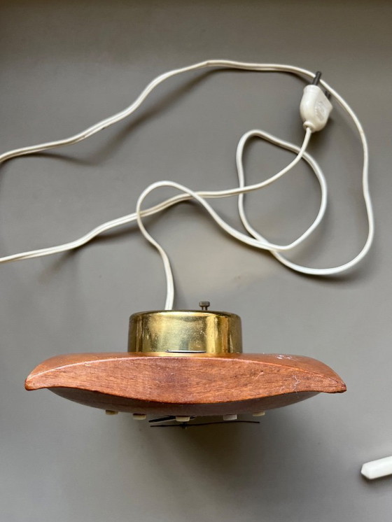 Image 1 of L.E.K.A Ruurlo horloge de bureau en noyer vintage