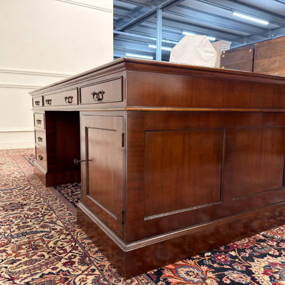 Scrivania da partner classica inglese molto grande – Scrivanie, Leather, Wood (photo 8 of 19)