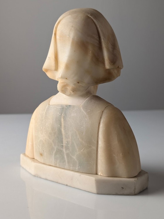Busto de alabastro de una joven, obra de Gustave Van Vaerenbergh, Art Nouveau belga, década de 1900. (photo 7 of 13)