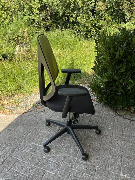 Giroflex 353 - Bürostuhl, gebraucht, mit Netzgewebe-Rückenlehne, Stuhl 2 – Bürostühle, Textile (photo 7 of 9)