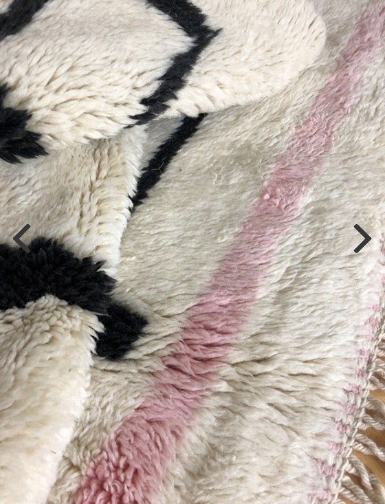 Image 1 of Berber tapijt Beni Mrirt abstract gezicht