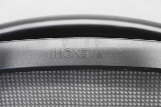 1/20 Marcel Breuer Thonet S32 N Cantilever Chair Mesh Chrome – Chairs and lounge chairs, Plastic, Wood (photo 10 of 12)