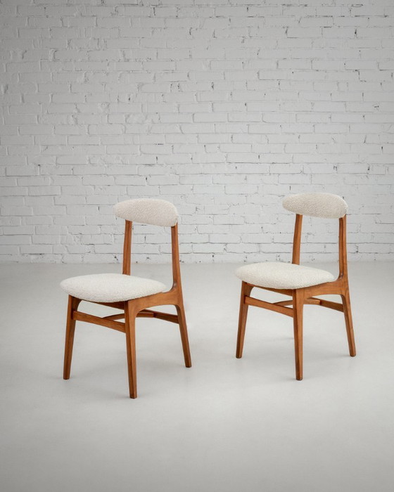 Image 1 of Vintage Mid-Century Dining Chair by Rajmund Hałas – Expertly Restored Vintage Piece