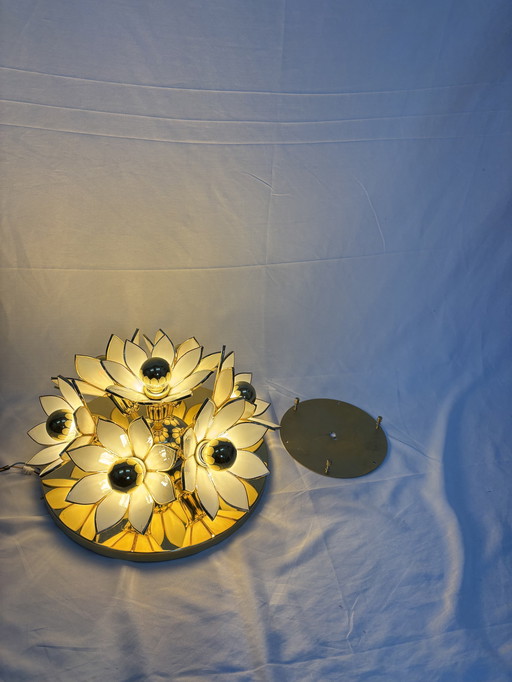 Plafonnier Lotus vintage style Hollywood Regency, en laiton et or