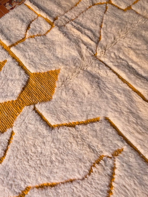 Image 1 of Abstrakter Teppich „Beni Ourain“ in Creme & Senfgelb, 242 x 150 cm