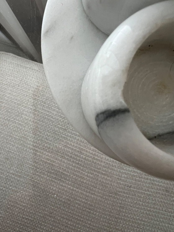 Image 1 of Set aus 3 Marmorkerzenständern auf einem Tablett