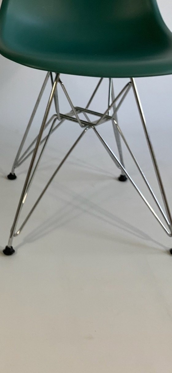 2x chaise Vitra Eames DSR – Chaises de salle à manger, Chrome, Plastique (photo 4 of 5)
