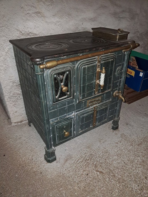 Stufa Godin, ghisa con piastrelle verdi, Oggetti decorativi, Ottone, Verde, Vintage (foto 2 di 5)