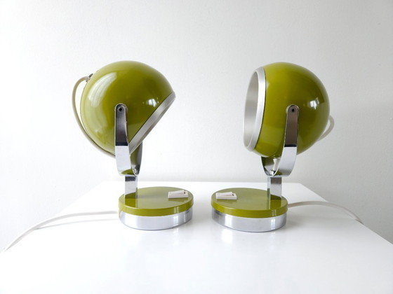 Image 1 of Set of 2 olive green vintage space age eyeball table lamps, metal green and chrome mid-century modern lamp