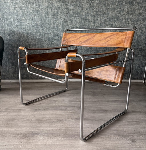 Chaise Wassily vintage, design de Marcel Breuer, produite par Fasem