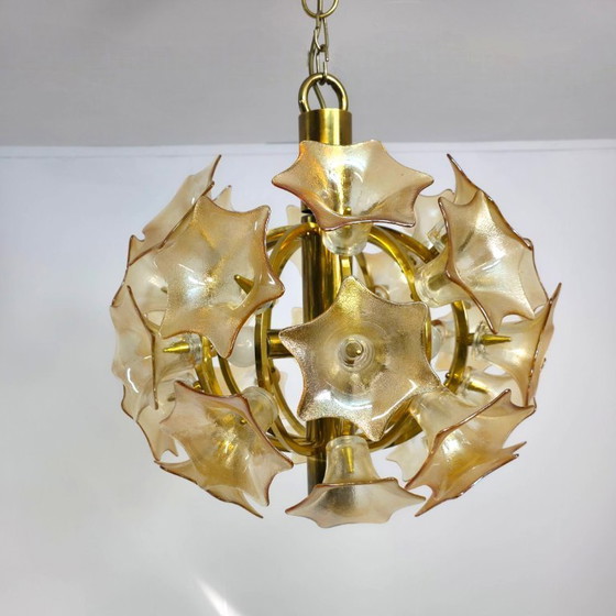 Image 1 of Lampe sphérique Sische avec fleurs de Murano couleur orange/cuivre années 60