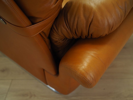 Image 1 of Oranje leren bank, Space Age ontwerp, jaren 1960, productie: Italië