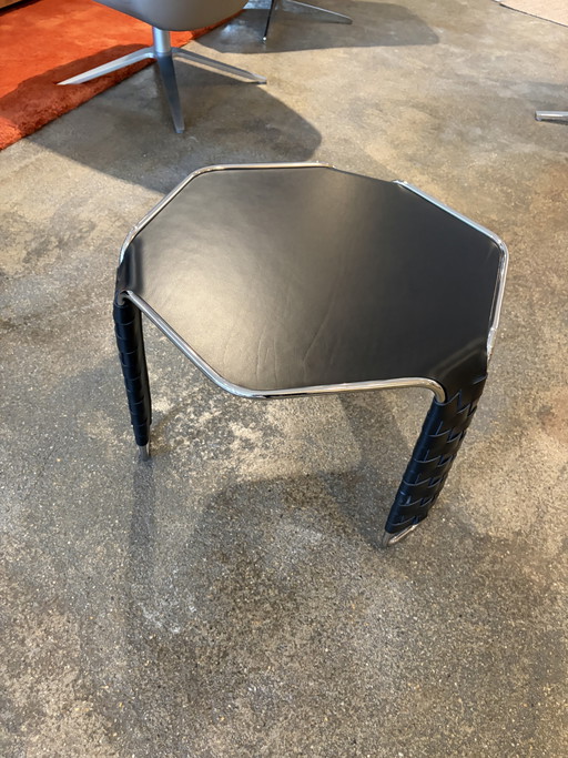 DS 9046 “bijzettafel”