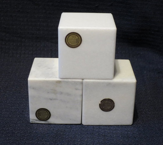 Image 1 of 3 Würfel Briefbeschwerer Laaser Tiroler Vinschgauer Marmor 5x5x5cm 52x52x52mm