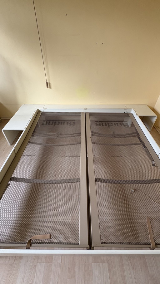 Auping Auronde vintage bed | Design classic from the 1970s