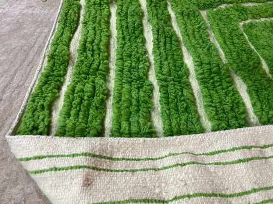 Image 1 of Handgeweven tapijt van puur wol, groen Marokkaans Atlas tapijt, afmeting 200x300 cm