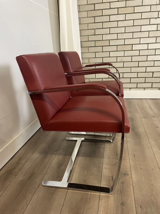 2x Flat Bar Brno Chairs by Knoll Eetkamerstoelen/Fauteuil